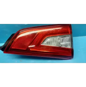 E4013076 фара задняя Nissan Sunny 1987