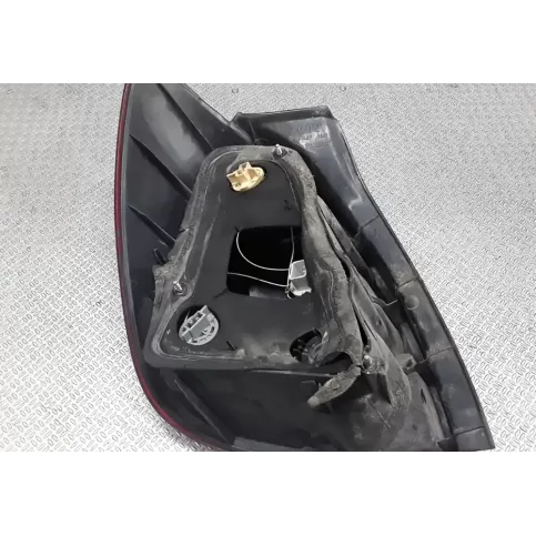 E49824 фара задня Toyota Corolla Verso E121 2003