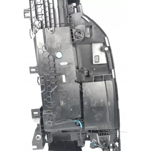 L8B213405AE фара задняя Land Rover Defender 2007