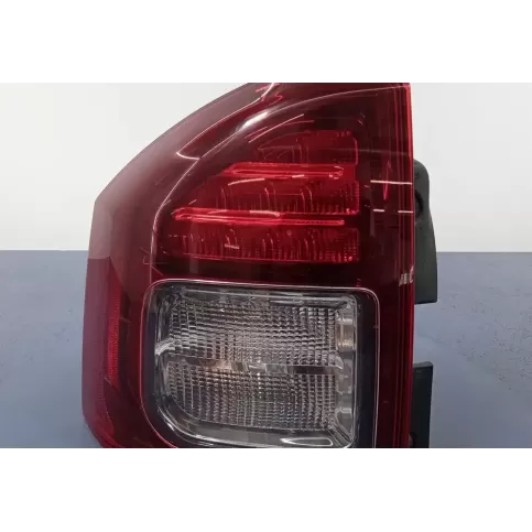 05272909AA фара задняя Jeep Compass 2014