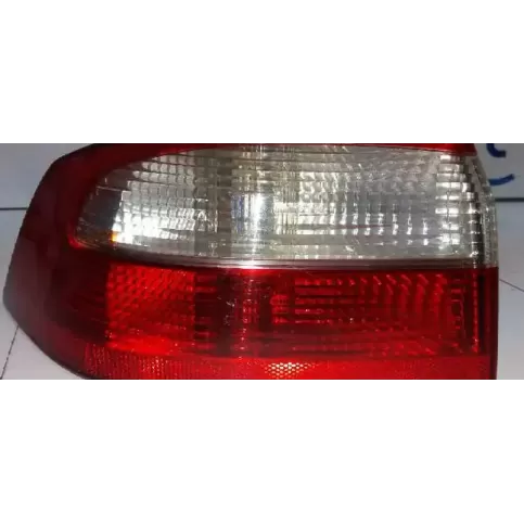 087996 фара задня Renault Laguna II 2001