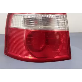 0K2FB51140 фара задняя KIA Carens I 2003