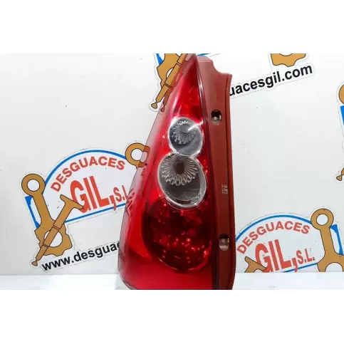136969 фара задняя Mazda 5 2005
