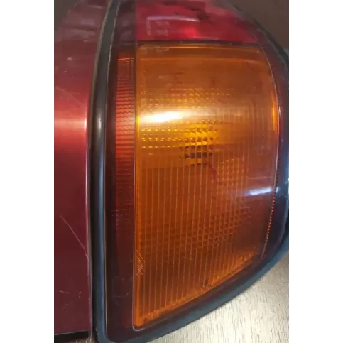 20200B фара задняя Toyota Corolla E80 1985