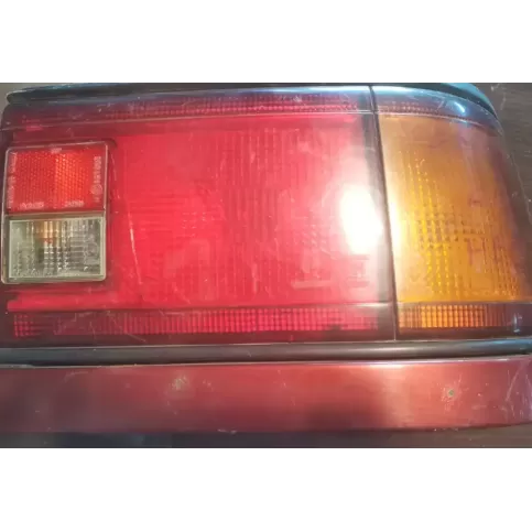 20200B фара задняя Toyota Corolla E80 1985
