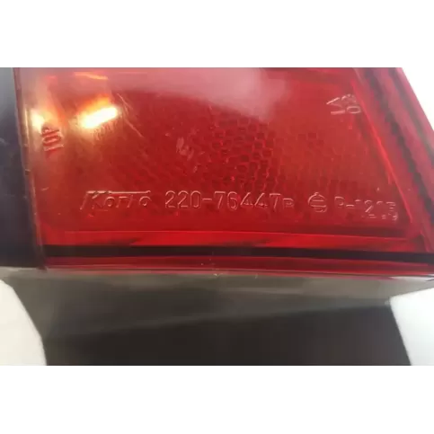 22076447 фара задняя Toyota Camry 1999