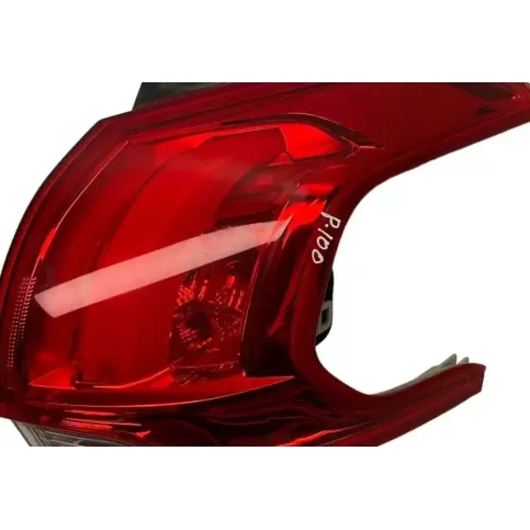 29012016 фара задня Peugeot 2008 I 2016