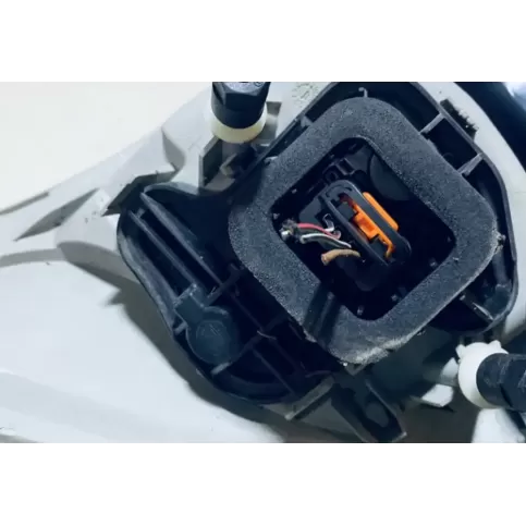 4VFX13405AA фара задня Volkswagen Golf V 2004