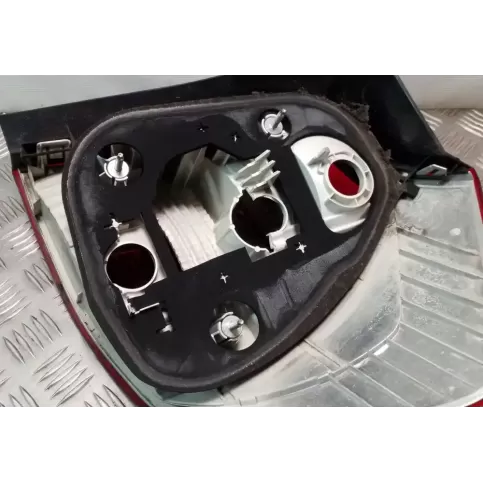 63210397034 фара задня BMW 1 E81 E87 2009