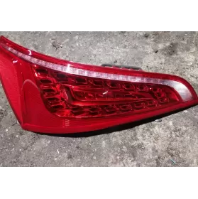 8R0945093B фара задня Audi Q5 SQ5 2013