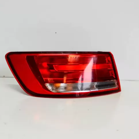 8W5945069A фара задняя Audi A4 S4 B9 2017