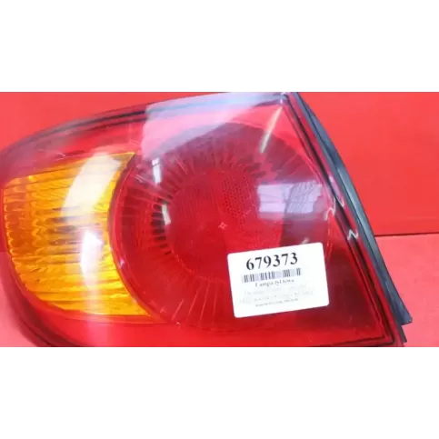 92401-2D2 фара задня Hyundai Elantra 2002