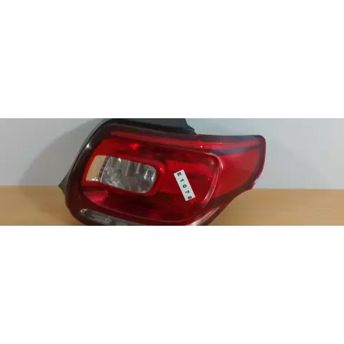 9808415380 фара задняя Citroen DS3 2011