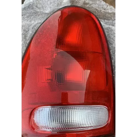 B0026 фара задняя Chrysler Grand Voyager III 1998