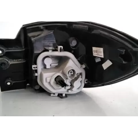 E1-A1-43-2 фара задня Renault Captur 2013