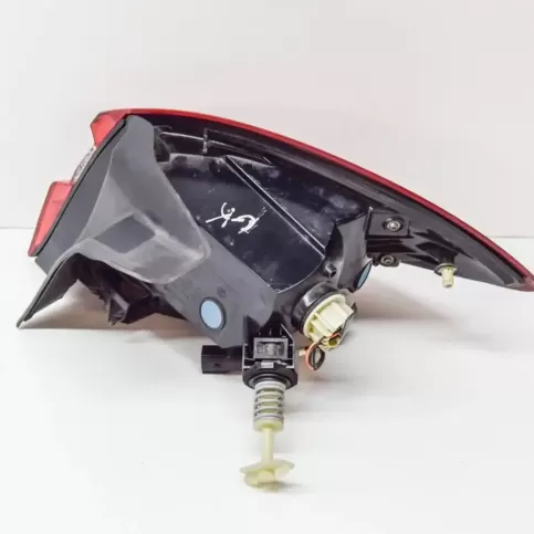 H1BB13405AG фара задняя Ford Fiesta 2018