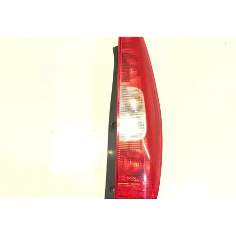 K4884 фара задня Mitsubishi Colt 2005