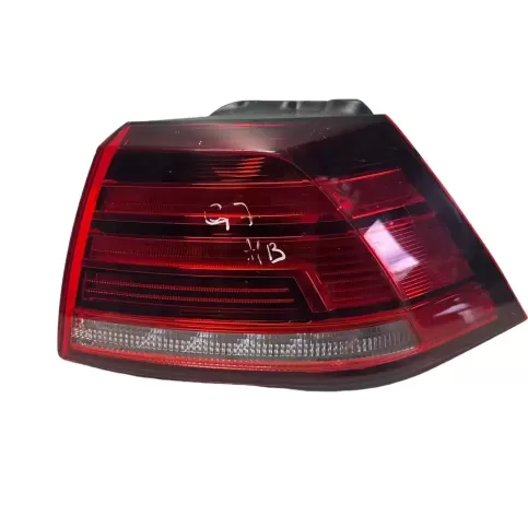 L90120960 фара задняя Volkswagen Golf VII 2013