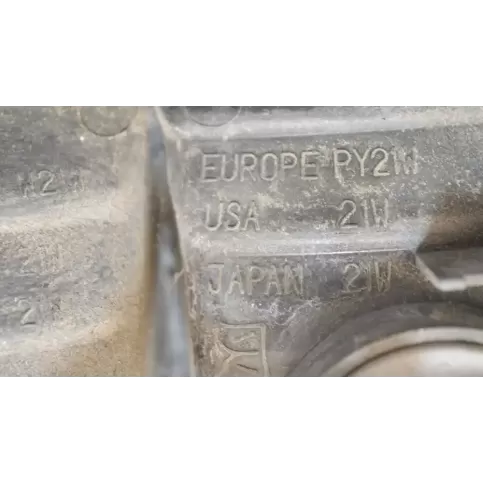 LC6451150A фара задняя Mazda MPV 2002