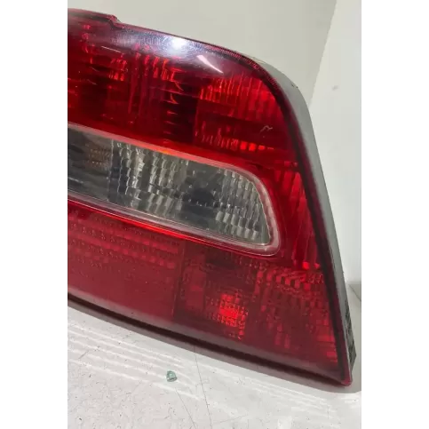 285601 фара задняя Volvo S40, V40 1999