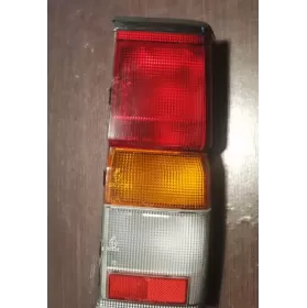 3308205 фара задняя Nissan Terrano 1994