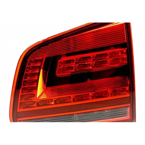 5N0945308 фара задня Volkswagen Tiguan 2012