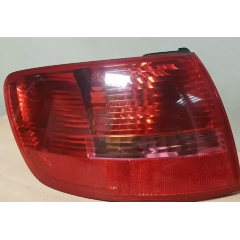 89037745 фара задня Audi A6 S6 C6 4F 2007