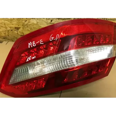 A2129066701 фара задняя Mercedes-Benz E W212 2012