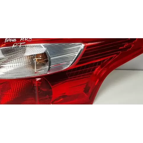 BM51-13404-G фара задняя Ford Focus 2013