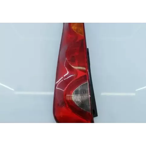 E2-A4-3-2 фара задняя Nissan Note (E11) 2006