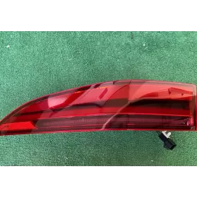 J9C313405C фара задняя Jaguar E-Pace 2019