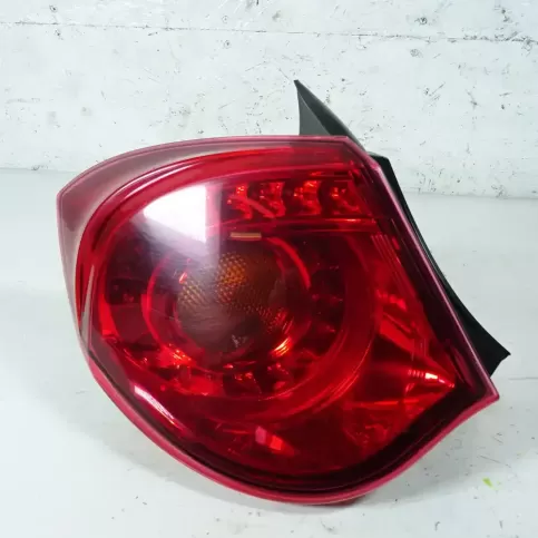 0050513613 фара задняя Alfa Romeo Giulietta 2011