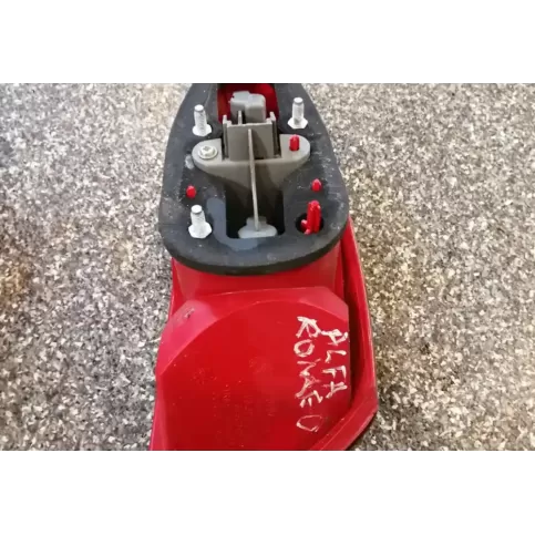 033230100 фара задняя Alfa Romeo 147 2004