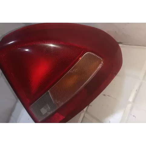 0431682 фара задняя Mitsubishi Lancer 1996