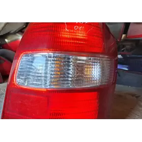 082161950RF фара задняя Mazda 323 F 2001