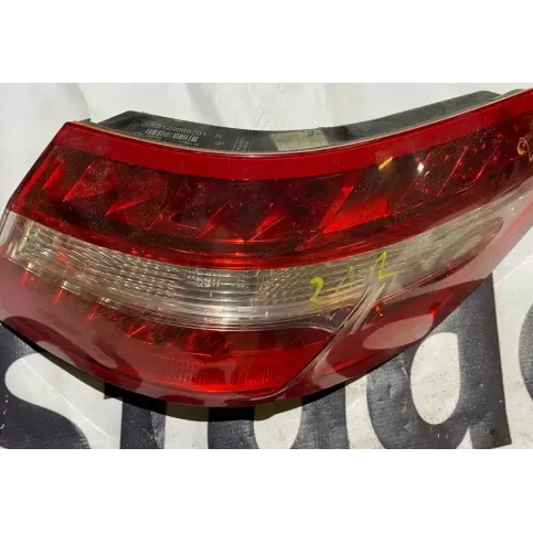 2129066701 фара задняя Mercedes-Benz E W212 2011