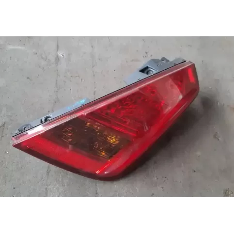 220-63779 фара задняя Nissan Murano Z50 2005