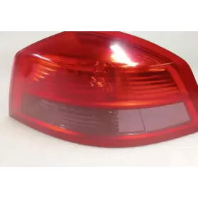 82000114360 фара задня Renault Vel Satis 2002