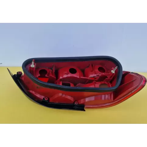 9630364977 фара задняя Peugeot 406 2000