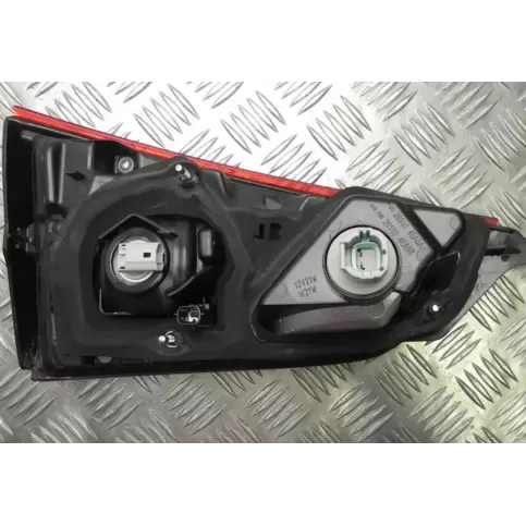 A1521 фара задняя Nissan Qashqai 2014