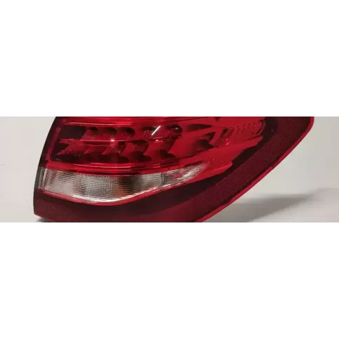 A2059060657 фара задняя Mercedes-Benz C W205 2016