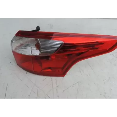 BM51-13404-GF фара задняя Ford Focus 2014
