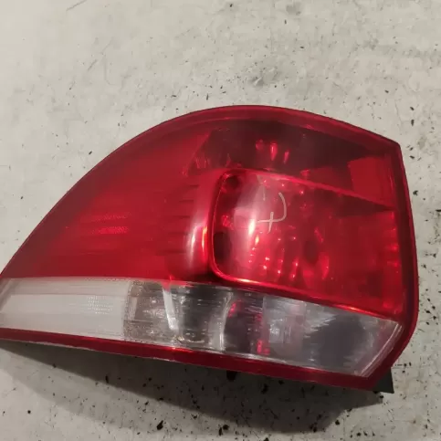 K9945095D фара задняя Volkswagen Golf V 2007