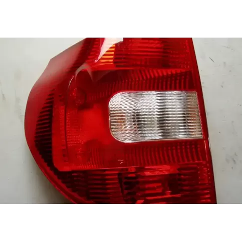 SB9SXX13N005AA фара задняя Skoda Yeti (5L) 2011