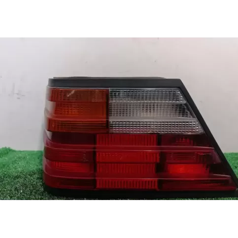 1248200164L фара задняя Mercedes-Benz E W124 1984