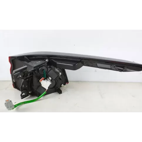 220-8D03F фара задняя Nissan Qashqai J12 2022