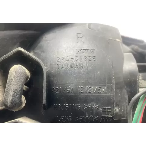 22061825 фара задняя Mazda 626 2001