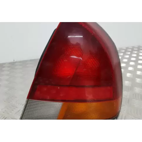 260198 фара задня Mitsubishi Carisma 1999