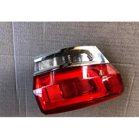 68110017AE фара задня Jeep Grand Cherokee 2020