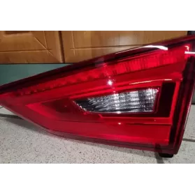 8V5945094C фара задняя Audi A3 S3 8L 1999